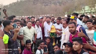 ହିଞ୍ଜିଳି: ଶେରଗଡ଼ ଠାରେ କ୍ରିକେଟ ଟୁର୍ଣ୍ଣାମେଣ୍ଟ ଉଦଯାପିତ, ଯୋଗଦେଲେ ସାନଖେମୁଣ୍ଡି ବିଧାୟକ