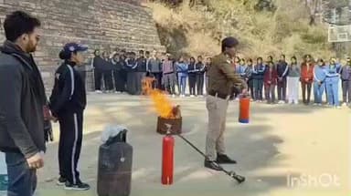 स्याल्दे: अग्निशमन केंद्र ने जिले भर में मॉक ड्रिल का आयोजन किया, प्राथमिक अग्निशमन उपकरणों के संचालन की दी जानकारी