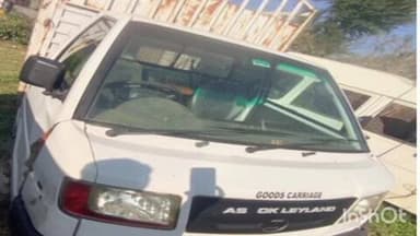 खेरवाड़ा: पाटिया थाना पुलिस ने 23 कार्टून अंग्रेजी शराब और 15 कार्टून बीयर के साथ टेम्पो किया ज़ब्त, दो आरोपी गिरफ्तार