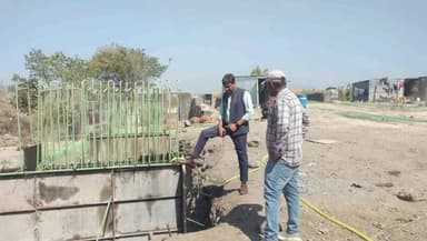 મેંદરડા: મેંદરડા તાલુકાના નાગલપુર ગામે સોલાદ્રો નદી પર નિર્માણાધીન પુલના કામનું સ્થળ નિરીક્ષણ કરવામાં આવ્યું