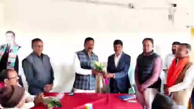 केरेडारी: जन-समस्याओं के समाधान के लिए केरेडारी प्रखंड मुख्यालय में हुई अहम बैठक