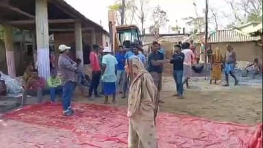 সাঁকরাইল: পথশ্রী রাস্তাশ্রী প্রকল্প-এর কাজে নিম্নমানের সামগ্রী ব্যবহারের অভিযোগ
সাঁকরাইলে, ক্ষোভ স্থানীয়দের