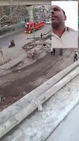 Delhi mein sukhi Nahar ke pass besan Aag lagne se bahut nuksan hua Hai