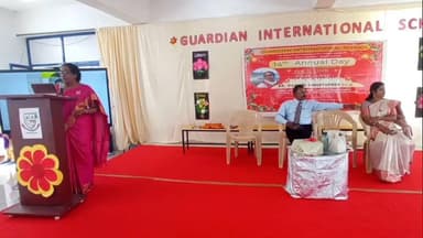 உத்திரமேரூர்: மாம்பாக்கத்தில் உள்ள தனியார் பள்ளியில் 14-வாது ஆண்டு விழா நிகழ்ச்சி நடைபெற்றது