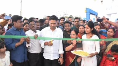 বজবজ ১: ফলতা জোড়া বটতলা এলাকায় সুসজ্জিত আনন্দধারা পার্কের শুভ উদ্বোধন করলেন বজবজ বিধানসভার পর্যবেক্ষক।