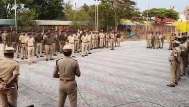 औंढा नागनाथ: औंढा नागनाथ येथे महाशिवरात्रीनिमित्त मंदिर परिसरात पोलिसांचा तगडा बंदोबस्त