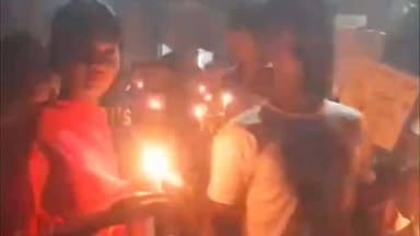 टनकुप्पा: टनकुप्पा व वजीरगंज में पुलवामा शहीदों को श्रद्धांजलि, दीप जलाकर निकाला गया मौन जुलूस