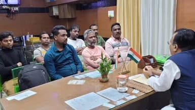 বজবজ ২: বজ বজ দু নম্বর ব্লকের বিভিন্ন এলাকার সাধারণ মানুষদের সমস্যা সমাধানের জন্য আলোচনা সভা করলেন পঞ্চায়েত সমিতির সভাপতি