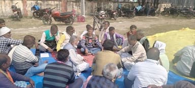 गोरखपुर-सिलीगुड़ी एक्सप्रेसवे एलाइनमेंट बदलने के विरोध में 28 फरवरी को बेतिया में होगा विशाल धरना
#Tags #GorakhpurSilig...