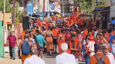 கிள்ளியூர்: முஞ்சிரை மகாதேவர் ஆலயத்தில் இருந்து 2 வது நாளாக சிவாலய ஓட்டத்தை துவங்கிய பக்தர்கள்.