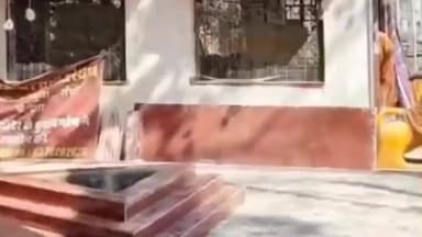 नगड़ी: धुर्वा सेक्टर-3 स्थित हनुमान शिव राम दरबार मंदिर में महाशिवरात्रि पर उमड़ी श्रद्धालुओं की भीड़