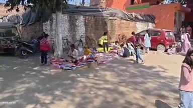 संझौली: प्रखंड में महाशिवरात्रि के अवसर पर शिवालयों में जलाभिषेक करने वालों की लंबी कतार लगी