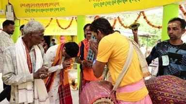 ଲୋଇସିଂହା: ବୁରୋମୁଣ୍ଡାରେ ଧବଳେଶ୍ଵର ବାବାଙ୍କ ନାମଯଜ୍ଞରେ ସ୍ୱାସ୍ଥ୍ୟମନ୍ତ୍ରୀ ଡା. ମୁକେଶ ମହାଲିଙ୍ଗ ସାମିଲ