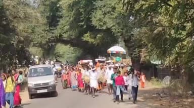 ಮೊಳಕಾಲ್ಮುರು: ಮ್ಯಾಸರಹಟ್ಟಿಯಲ್ಲಿ ಅದ್ದೂರಿ ನಡೆದ ಶ್ರೀಗಾದ್ರಿಪಾಲನಾಯಕ ಸ್ವಾಮಿ ಹಾಗೂ ಶ್ರೀ ಮೊಟೇದೇವರ ಗಂಗಾ ಪೂಜಾ ಮಹೋತ್ಸವ
ಮೊಳಕ