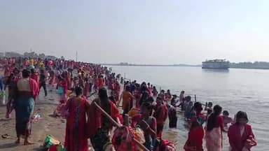 কালীগঞ্জ: মহা শিবরাত্রি উপলক্ষে কালীগঞ্জের পলাশী তেজনগর ঘাটে জমে উঠল ভক্তদের ভিড়, বিপর্যয় মোকাবিলা দল ও পুলিশের কড়া নিরাপত্তা