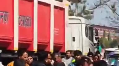 सीतापुर: खैराबाद बीसीएम अस्पताल के पास बाइक और ऑटो की टक्कर के बाद विरोध करने पर बाइक सवार के परिवार को पीटा