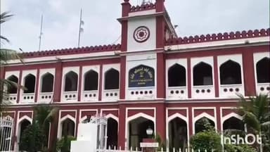 વિજાપુર: વિજાપુર ના લાડોલ રોડ પર લોડિંગરિક્ષા ના ચાલે કે રાહદારીઓને ટક્કર મારી રોંગ સાઈડમાં કારને અથડાઈ