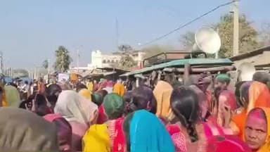 मेसकौर: महाशिवरात्रि पर भव्य झांकी, शिव-पार्वती के रूप ने मन को किया मोहित