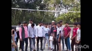 मुसाफिरखाना: जिला पंचायत सदस्य ने ग्राम सभा सिंदुरवा के पुरे छेठई में वॉलीबॉल टूर्नामेंट का उद्घाटन किया, रोमांचक मुकाबला