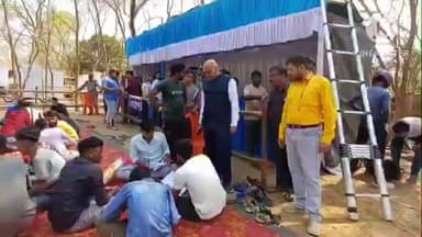 সাঁকরাইল: যুবক-যুবতীদের স্বনির্ভরতার লক্ষ্যে ‘যুব সাথী’ প্রকল্পে সাঁকরাইলে উপচে পড়া ভিড় যুবক যুবতীদের, উপস্থিত ডাঃ বিধায়ক