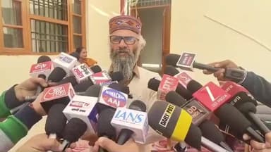 गलोड़: नेरी शोध संस्थान के संचालक चेतराम गर्ग ने बताया, राम सिंह जयंती समारोह पर श्रदेय राम सिंह की प्रतिमा का हुआ अनावरण