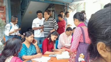 চণ্ডীতলা ১: চণ্ডীতলা ২ নম্বর পঞ্চায়েত সমিতিতে ‘যুব সাথী’ প্রকল্পে দুয়ারে সরকার ক্যাম্প