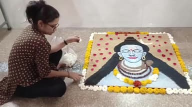 पातुर: महाशिवरात्रीनिमित्त अकोल्यात धान्यांपासून साकारली ‘नीलकंठ’ रांगोळी व्हिडिओ सोशल मीडियावर प्रचंड प्रमाणात व्हायरल