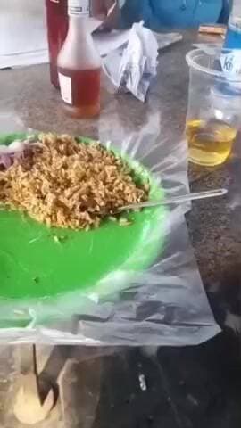 ಗುಡಿಬಂಡೆ: ಕಚೇರಿ ಬದಲು ಡಾಬಾದಲ್ಲಿ ಕೆಲಸ, ಎಣ್ಣೆ ಪಾರ್ಟಿ ಮಾಡುತ್ತಲೇ ಕಡತ ನಿರ್ವಹಣೆ!