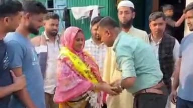 লক্ষীপুৰ: জলেশ্বৰ সমষ্টিত ৰাইজৰ লগত মত বিনিময় কৰে ৰাইজৰ দলৰ প্ৰাৰ্থীত্ব প্ৰত্যাশী গোলাম বাবু কিব্ৰিয়াই