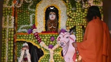 शिव रात्रि विशेष
श्री माता भगवती राजराजेश्वरी त्रिपुरसुंदरी जी के दिव्य अनुपम दर्शन
१५/०२/२०२५ रविवार
#श्रीमाता #भगवती #राजराजेश्वरी #त्रिपुरसुंदरी #मातारानी #शिव_रात्रि #महादेव