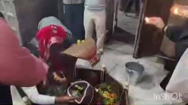 बसेड़ी: बसेड़ी भूतेश्वर मंदिर पर उमड़ा भक्तों का सैलाब, पूजा अर्चना कर मांगी मन्नतें