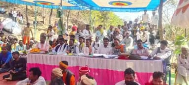 दूधी नदी के उद्गम स्थल शिवरात्री के शुभ अवसर पर लगा मेला