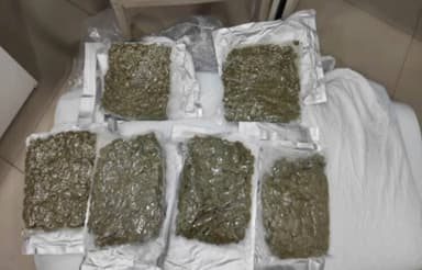 रोसड़ा: रोसड़ा में पुलिस ने 1.9 किलोग्राम गांजे के साथ मोटरसाइकिल ज़ब्त की, मामले की जांच जारी