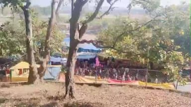 डुमरी: महाशिवरात्रि पर टांगीनाथ धाम में उमड़ा आस्था का महासागर, करीब एक लाख श्रद्धालुओं ने किया जलाभिषेक