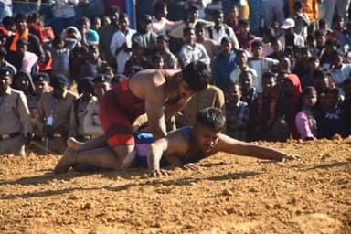 मैनपाट महोत्सव के आखिरी दिन दंगल प्रतियोगिता का हुआ फैसला,पहलवानों ने जीत के लिए लगाया दम खम,विजेता हुए पुरस्कृत!