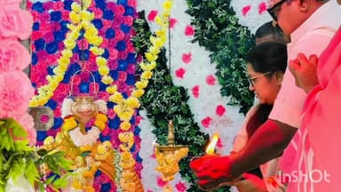 ರಾಣೇಬೆನ್ನೂರು: ಮಹಾ ಶಿವರಾತ್ರಿ ಪ್ರಯುಕ್ತ ಶಾಸಕ ಪ್ರಕಾಶ ಕೋಳಿವಾಡರಿಂದ ನಗರದ ಭೀಮನದೋಣಿ ಬಸವೇಶ್ವರ ಹಾಗೂ ಮಲ್ಲಿಕಾರ್ಜುನ ಸ್ವಾಮಿಗೆ ವಿಶೇಷ ಪೂಜೆ