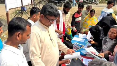 সামশেরগঞ্জ: সামশেরগঞ্জে যুব সাথী ক্যাম্পে পরিদর্শনে বিধায়ক আমিরুল ইসলাম