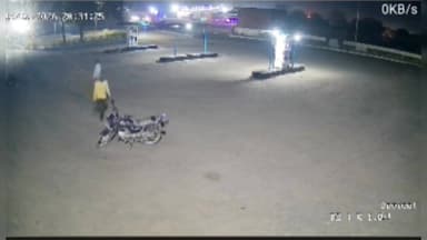 पेट्रोल पंप पर मारपीट घटना सीसीटीवी में कैद
#dholpur #dholpur_rajasthan #DholpurNews #highlightseveryone #hilightsevery...