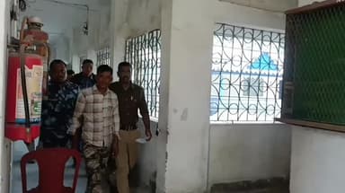 হেমতাবাদ: হেমতাবাদের নাবালিকাকে অপহরণ ও ধর্ষণে অভিযুক্ত গ্রেপ্তার