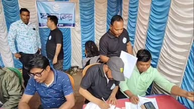 খাতড়া: সরকারি শিবিরে বাড়তি ভরসা! খাতড়ায় আলাদা সহায়তা কেন্দ্র খুলে মানুষের পাশে টিম এবি জঙ্গলমহল