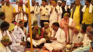 वज़ीरगंज: जमुंआवां में होली मिलन समारोह का आयोजन