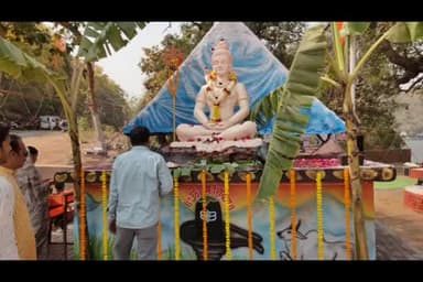 रामटेक: राज्यमंत्री एड. आशिष जयस्वाल यांनी विविध शिवमंदिरात जाऊन घेतले शिवदर्शन