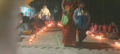 ପାଲଲହଡା: ଖୁଲୁଡି ଶୈବ ପୀଠରେ ଜାଗର ଯାତ୍ରା ପାଇଁ ଶହ ଶହ ଭକ୍ତଙ୍କ ସମାଗମ