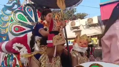 खाचरौद: खाचरोद में बाबा नीलकंठेश्वर की भव्य बारात निकाली गई