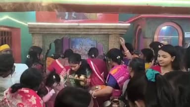 হবিবপুর: শিব চতুর্দশী উপলক্ষে বুলবুলচন্ডীর বিভিন্ন মন্দিরে পূজায় মাতলেন ভক্তরা,শিবলিঙ্গে জল ঢেলে প্রার্থনা ভক্তদের