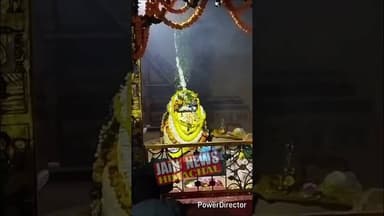 कुल्लू के बिजली महादेव मंदिर में देर शाम को भजन कीर्तन करते हुए श्रद्धालु#viral #viralvideo #follow