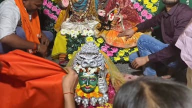 जहानागंज के मवेशी नागेश्वर महादेव मंदिर में महाशिवरात्रि पर महाआरती #जहानागंज #मवेशी #नागेश्वर #महादेव