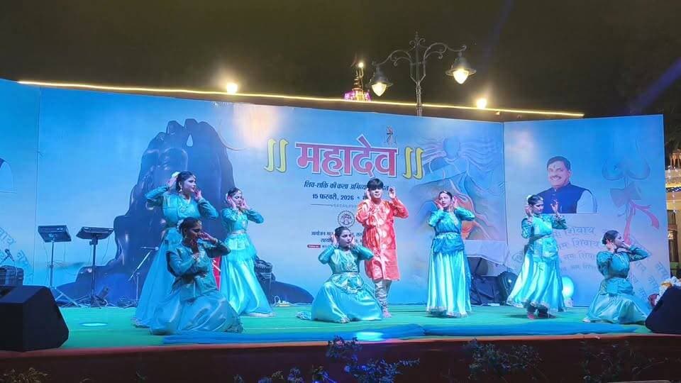 भगवान #पशुपतिनाथ मंदिर परिसर में देवास के श्री प्रफुल्ल सिंह गहलोत एवं साथी कलाकार शिव केंद्रित नृत्य नाटिका की प्रस्तुत...