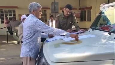 खानपुर: खानपुर क्षेत्र के सूमर गाँव में अज्ञात कारणों से किशोर ने फांसी का फंदा लगाकर आत्महत्या की