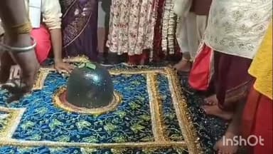 धरमपुरी: धरमपुरी बेट संस्थान में आधी रात भोले के दिव्य दर्शन और महाआरती में उमड़ा श्रद्धालुओं का जनसैलाब, हुई आतिशबाजी